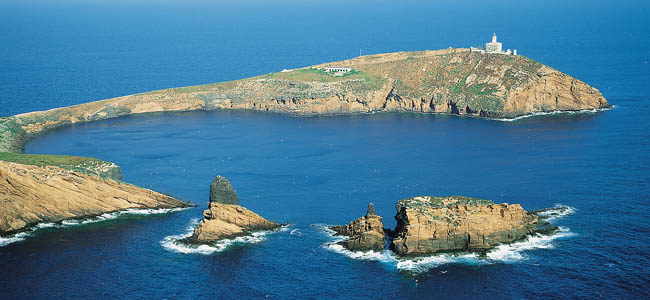 BOYAS DE AMARRE EN LA RESERVA MARINA DE ISLAS COLUMBRETES